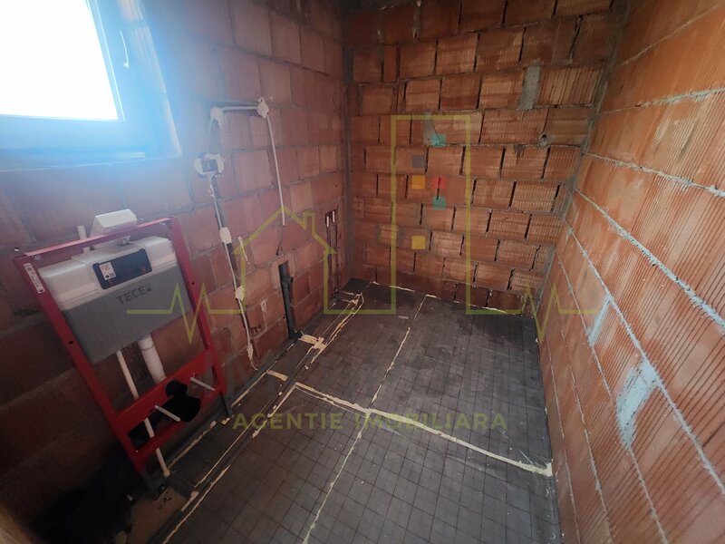 Braytim, Timisoara 3 camere bucatarie separata, 2 bai, etaj intermediar